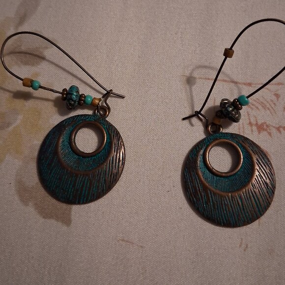 BOHO EARRINGS - Picture 1 of 1